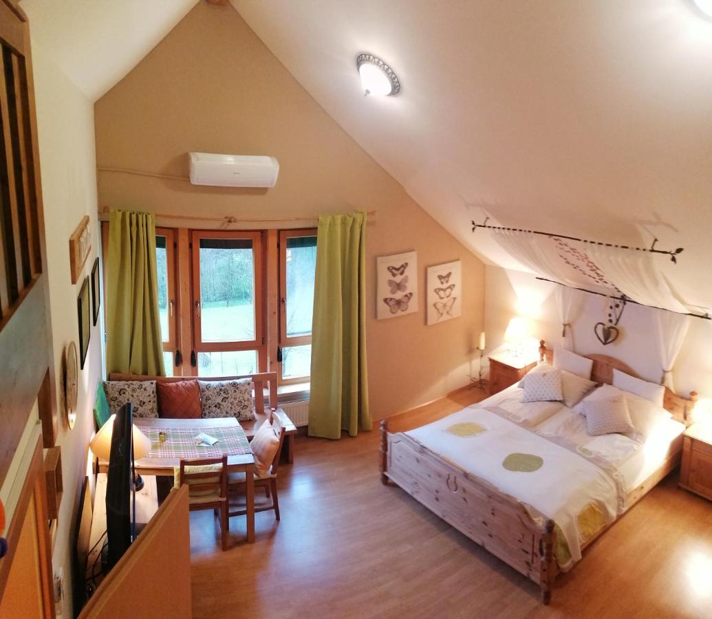 Ferienappartments Landhaus Fuehldichwohl Fehring Ngoại thất bức ảnh