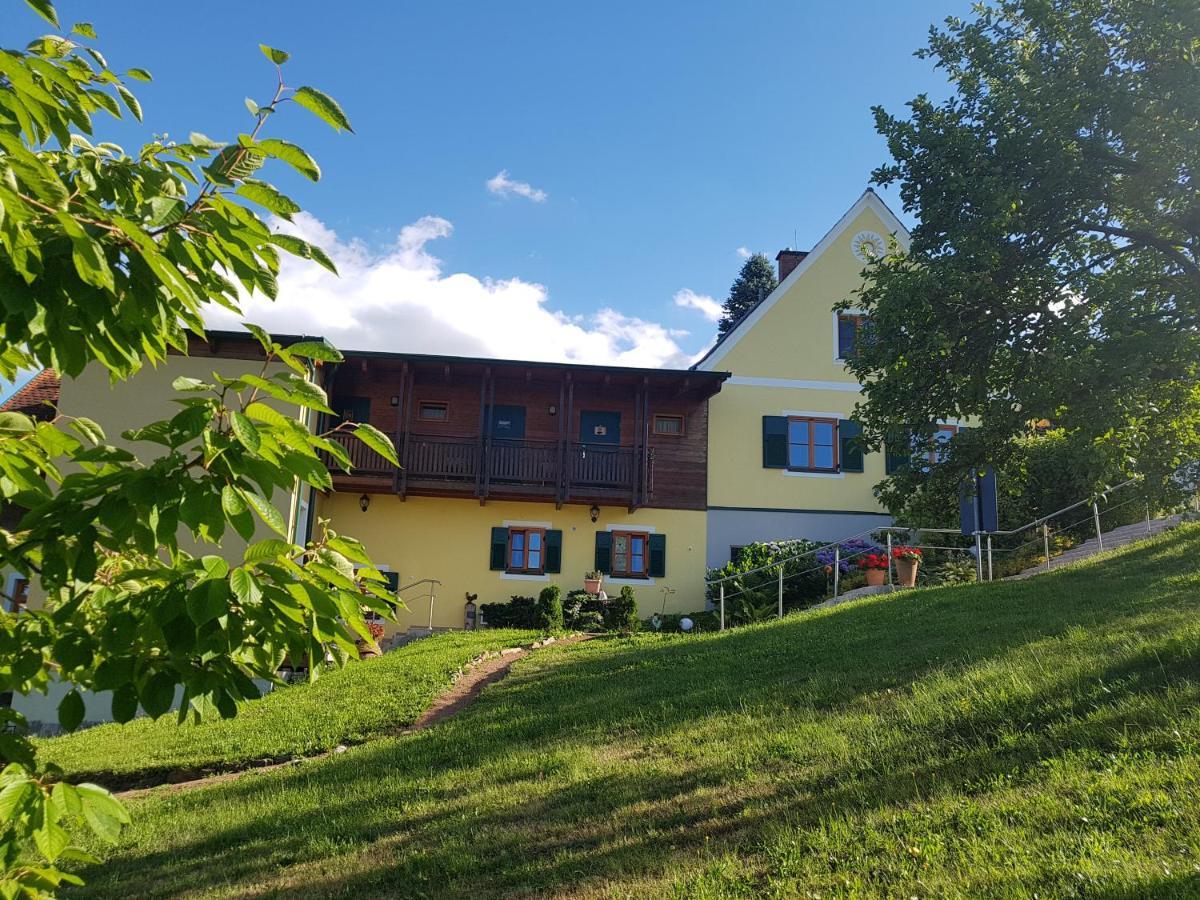 Ferienappartments Landhaus Fuehldichwohl Fehring Ngoại thất bức ảnh