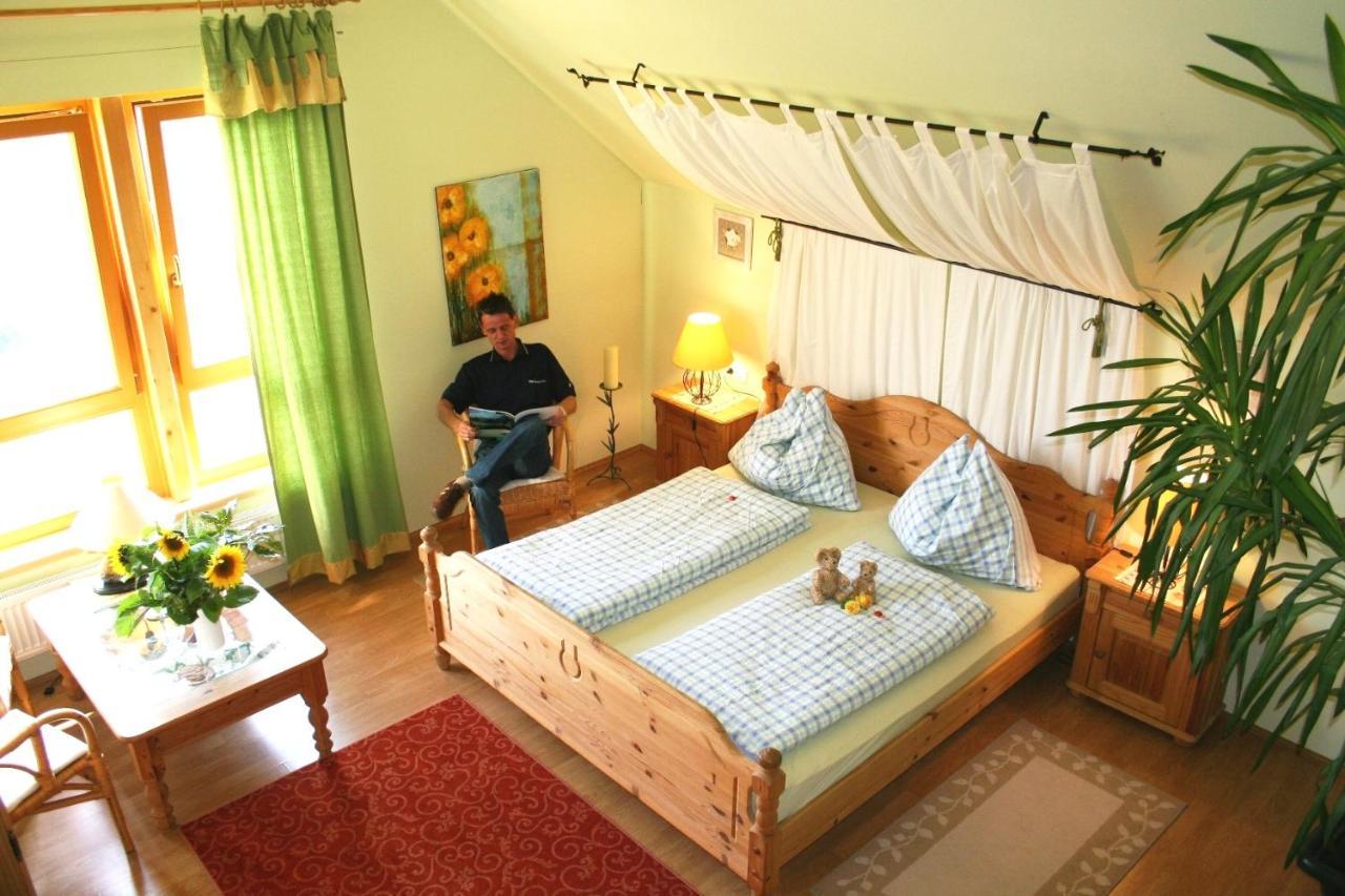 Ferienappartments Landhaus Fuehldichwohl Fehring Ngoại thất bức ảnh